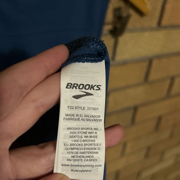 NWT Brooks Distance Running Graphic Sleeveless Tank Top Blue Ash Size XS - Picture 6 of 7